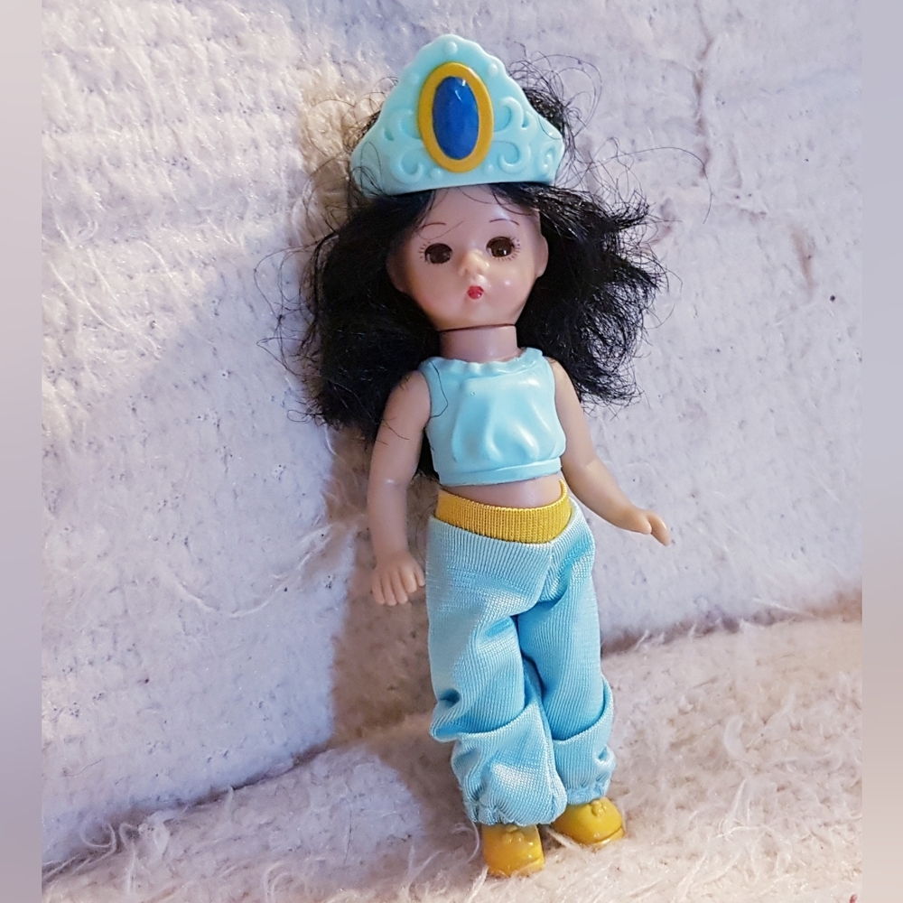 2004 Princess Jasmine Madame Alexander Doll Disney McDonald's